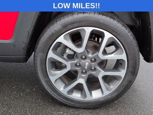 Used 2022 Jeep Renegade Limited w/ Sun, Sound & Wheels Group AWD/4WD image 19