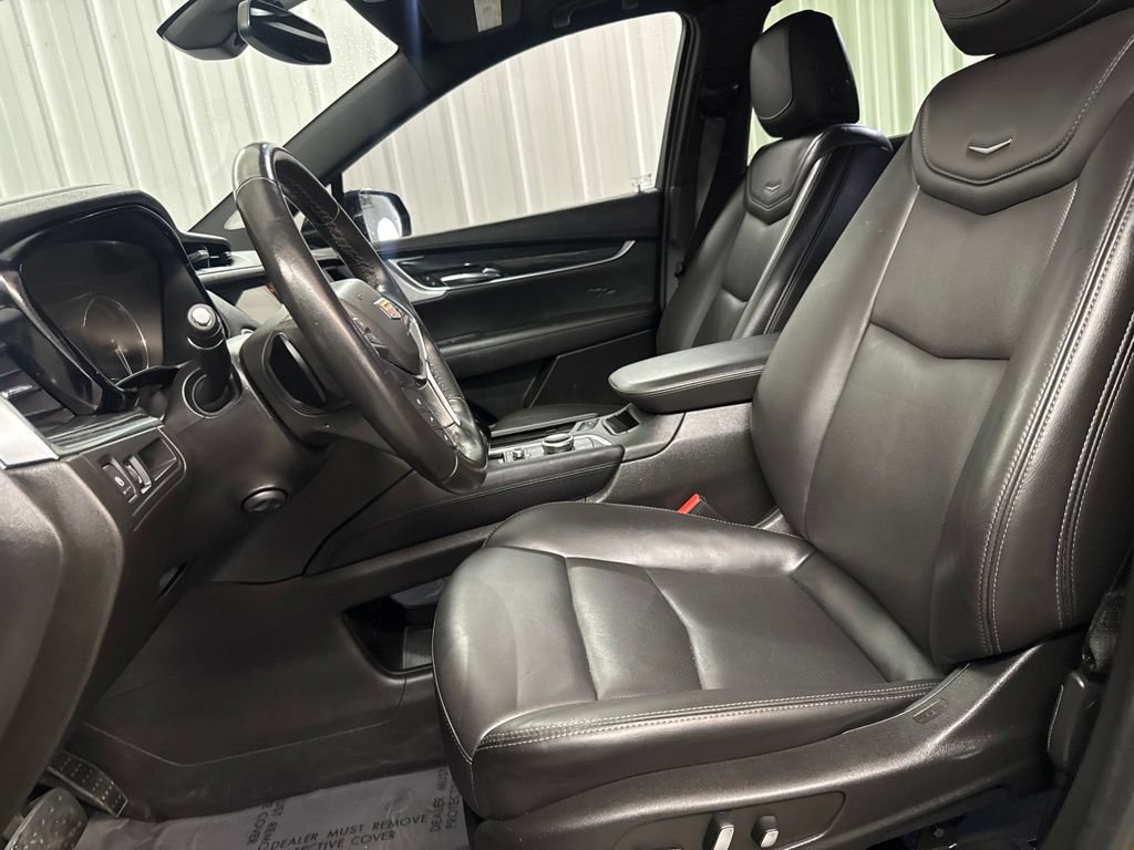 Used 2022 Cadillac XT5 Premium Luxury FWD image 10