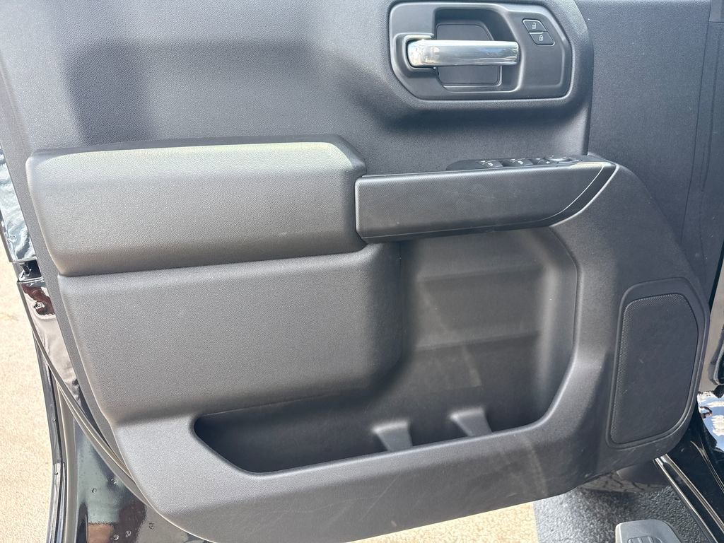 Used 2024 Chevrolet Silverado 2500 Custom w/ Custom Value Package AWD/4WD image 12