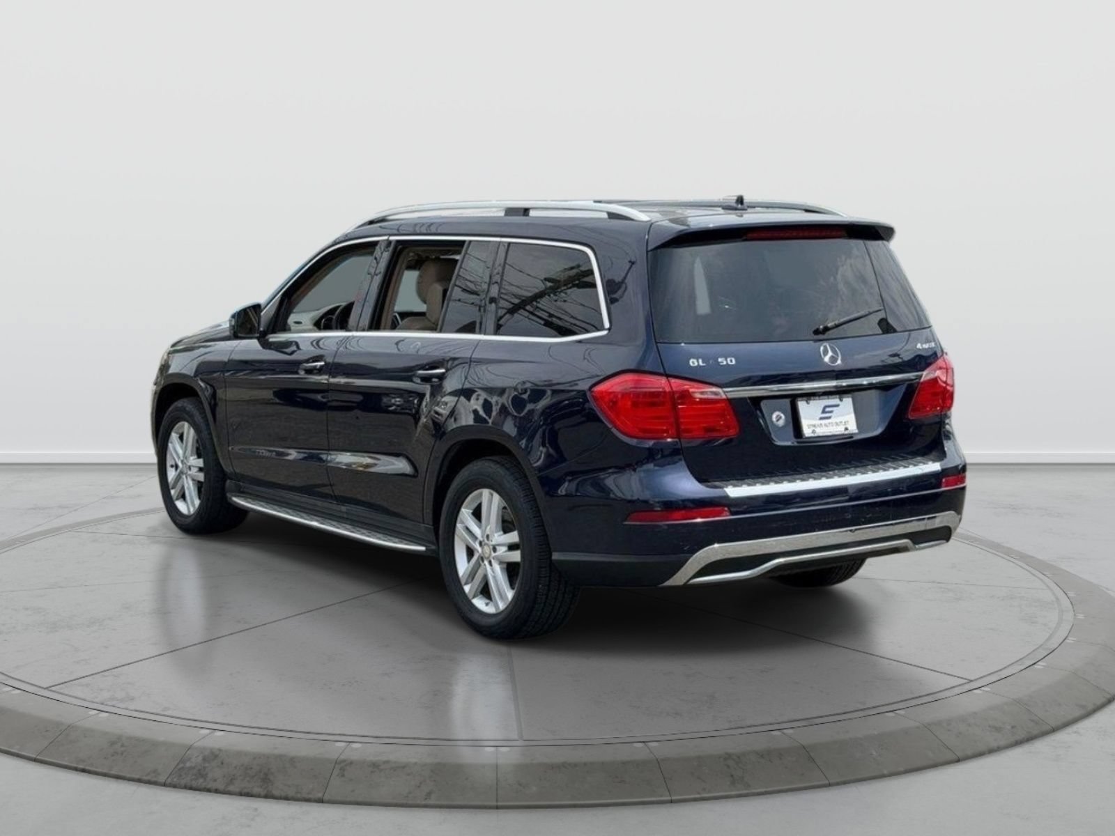 Used 2014 Mercedes-Benz GL 450 4MATIC image 4