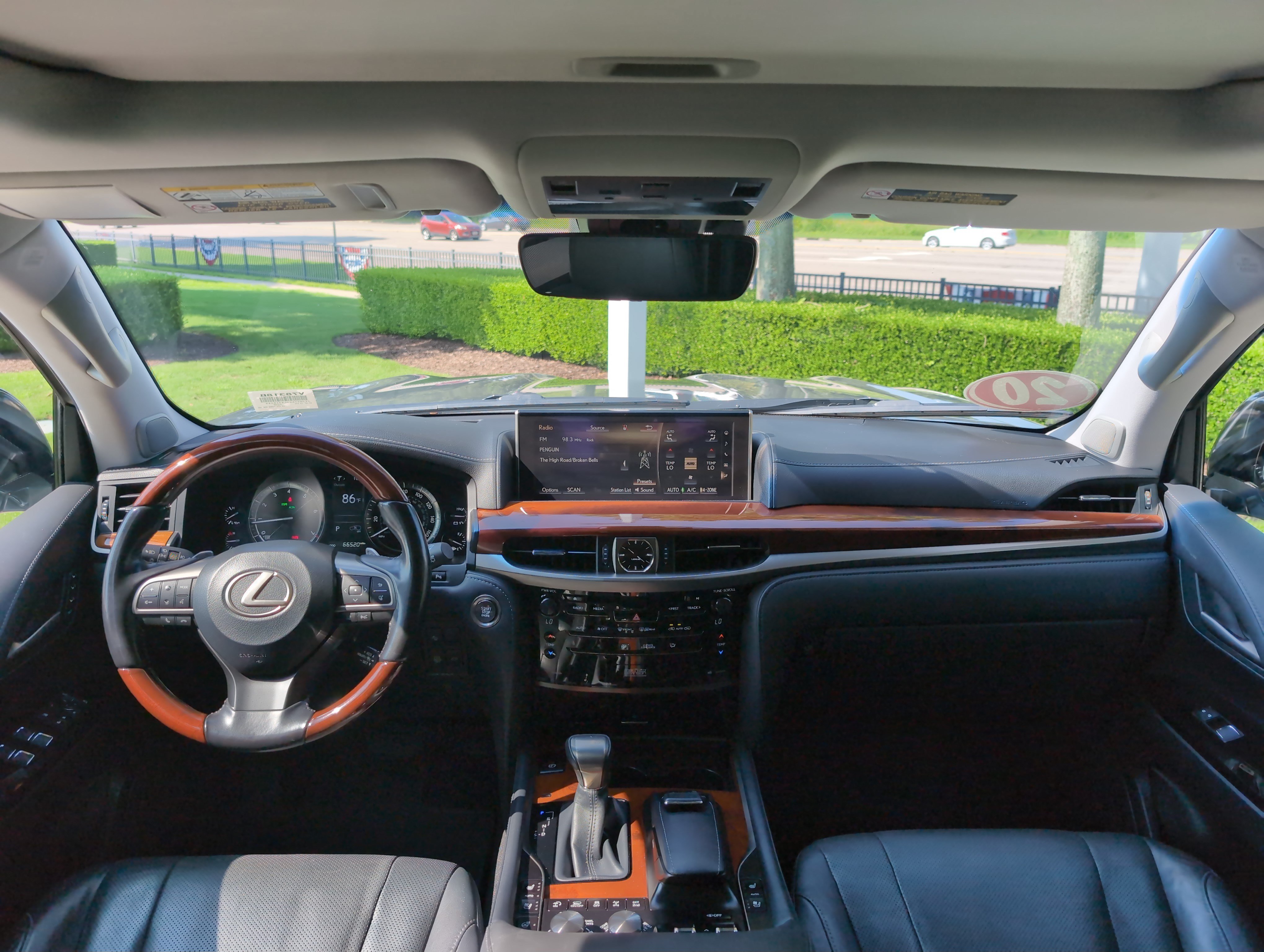Certified 2020 Lexus LX 570 4WD w/ Luxury Package image 29