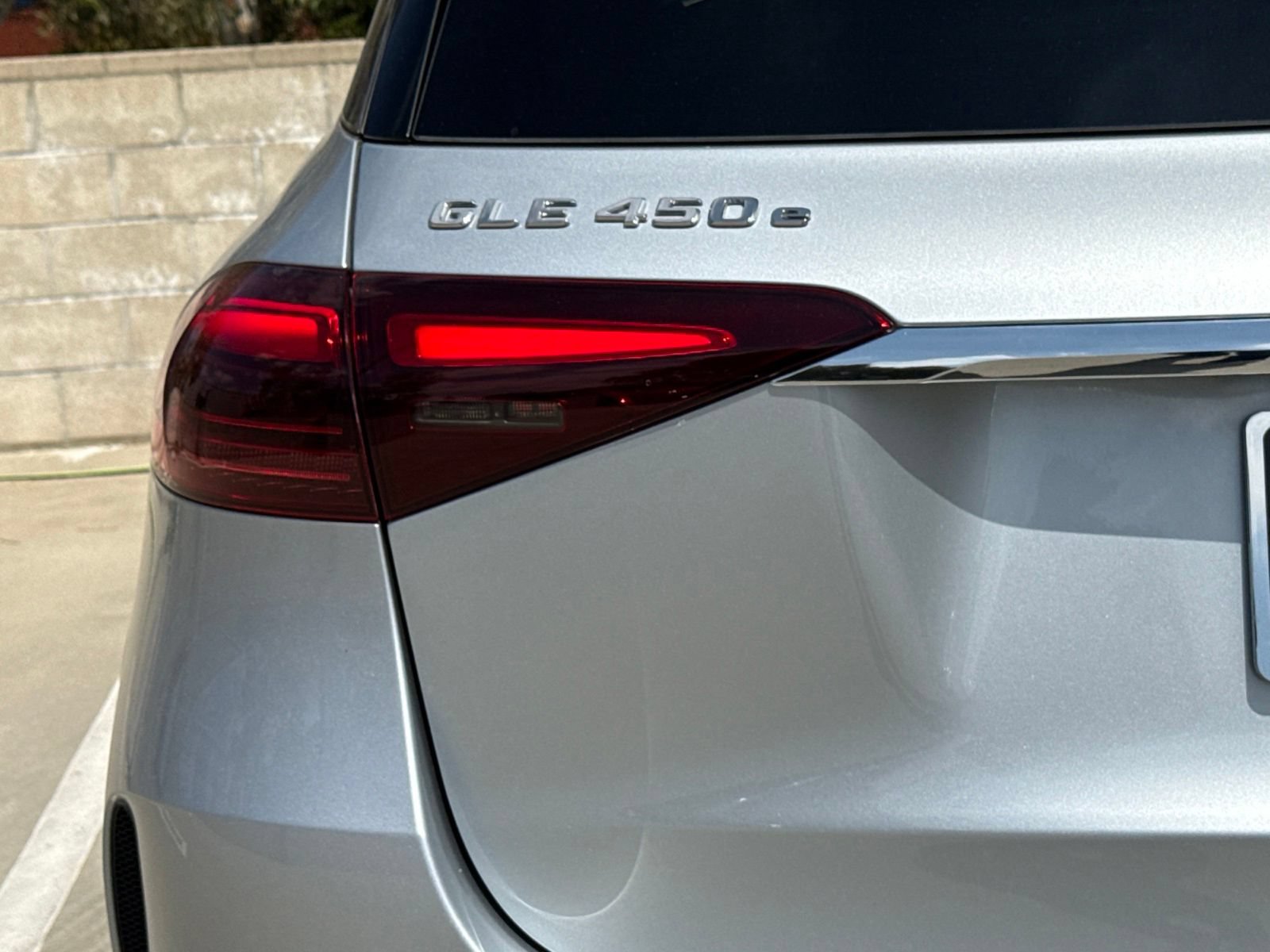 New 2026 Mercedes-Benz GLE 450e 4MATIC image 9