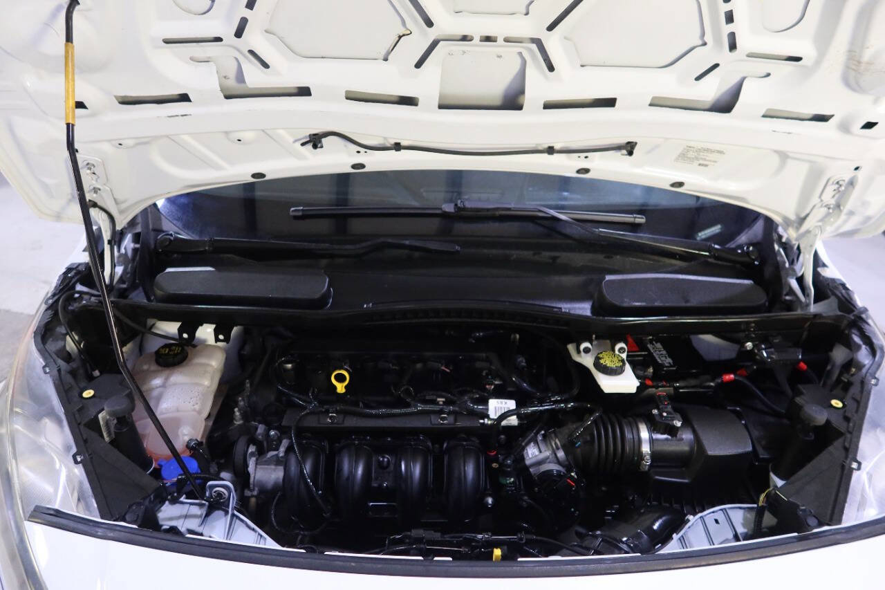 Used 2016 Ford Transit Connect XL image 9