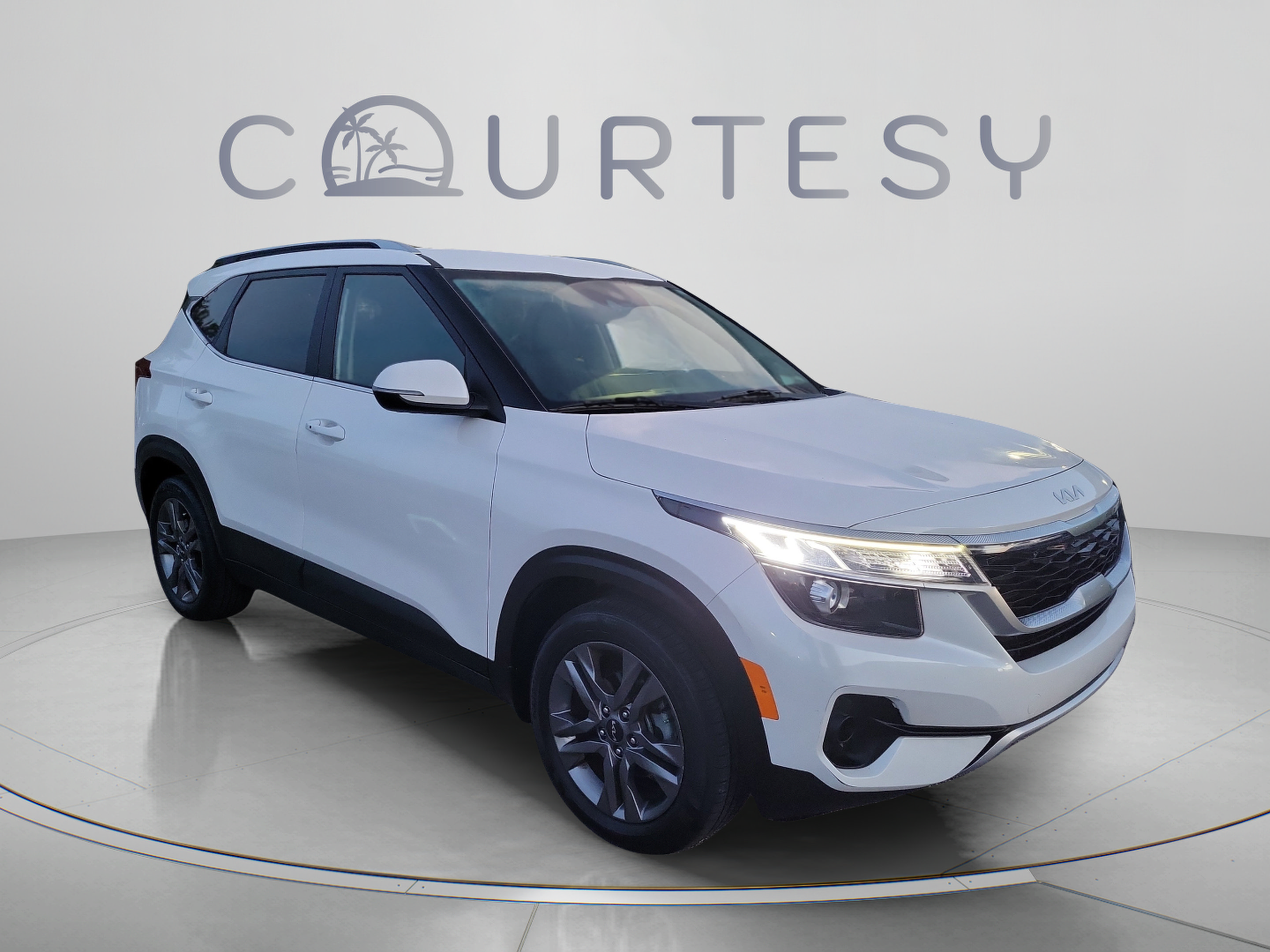 Certified 2023 Kia Seltos S w/ Navigation Package FWD image 5