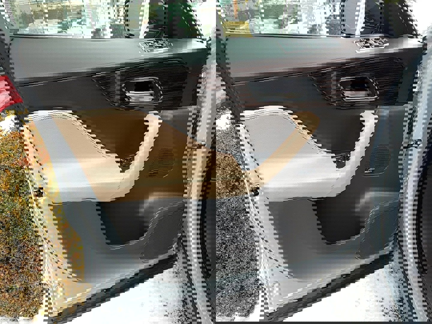 Used 2018 Jaguar F-PACE Prestige image 21