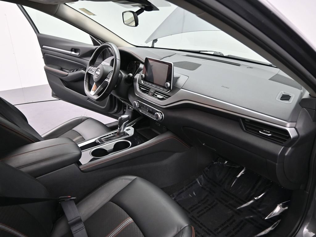 Used 2024 Nissan Altima 2.5 SR image 21