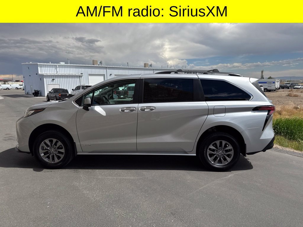 Used 2021 Toyota Sienna XLE w/ XLE Plus Package AWD/4WD image 9