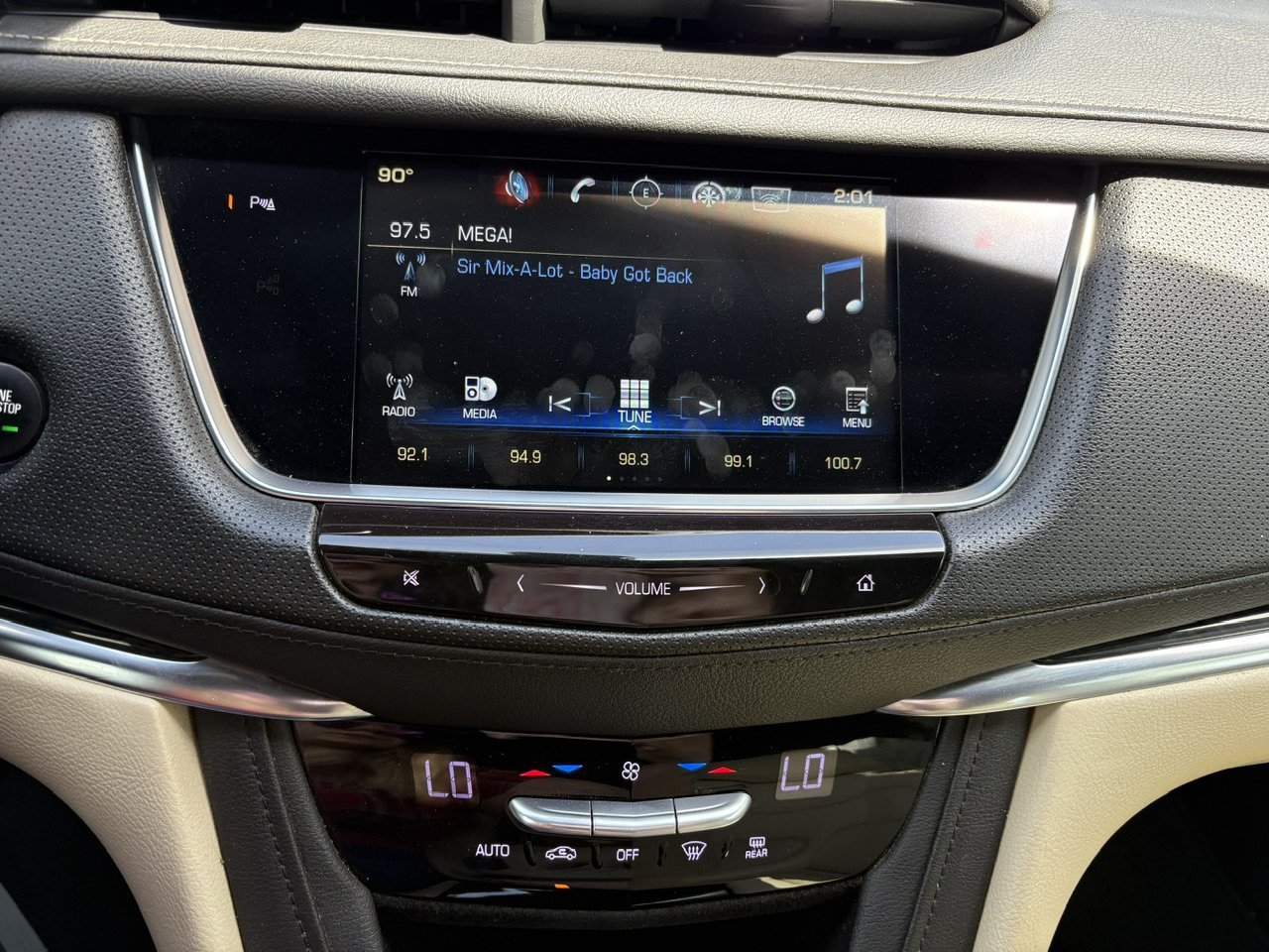Certified 2018 Cadillac XT5 FWD image 11