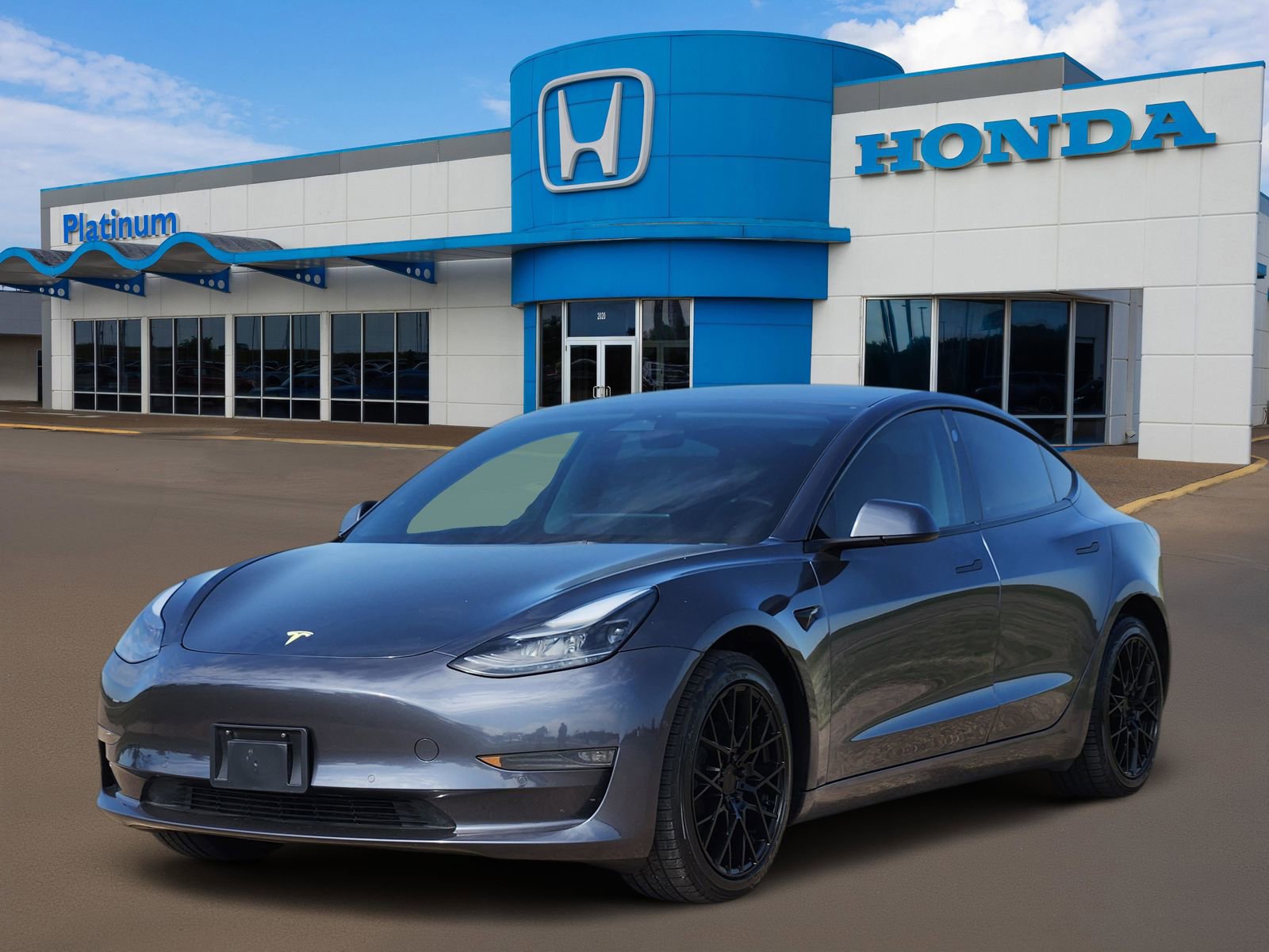 Used 2022 Tesla Model 3 Long Range video 2