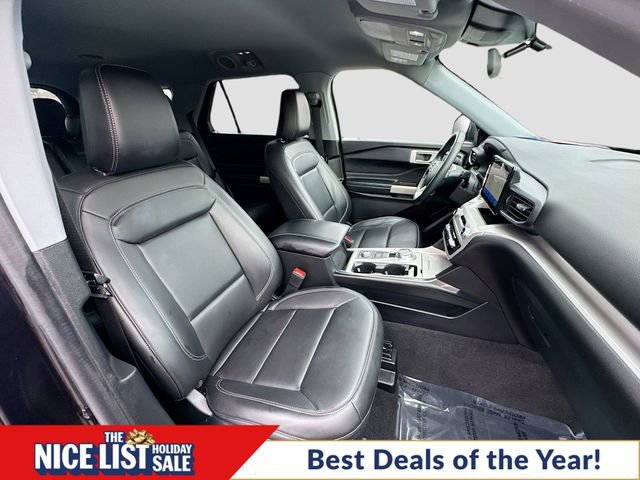 Used 2022 Ford Explorer XLT w/ Equipment Group 202A image 30