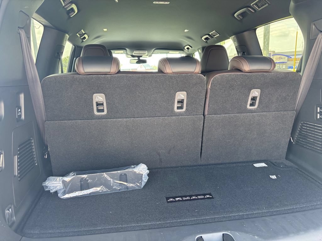 New 2025 Nissan Armada SL w/ Captain's Chari Seat Package AWD/4WD image 21