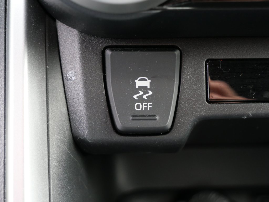 Certified 2025 Toyota RAV4 LE AWD/4WD image 20