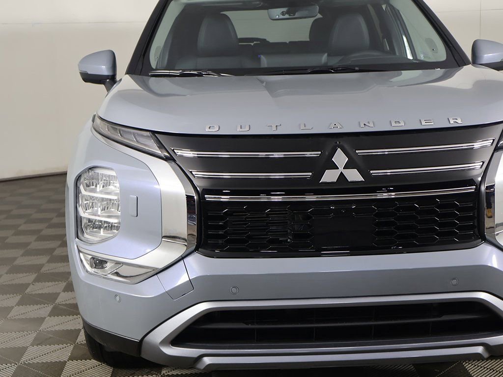 New 2026 Mitsubishi Outlander SE image 15