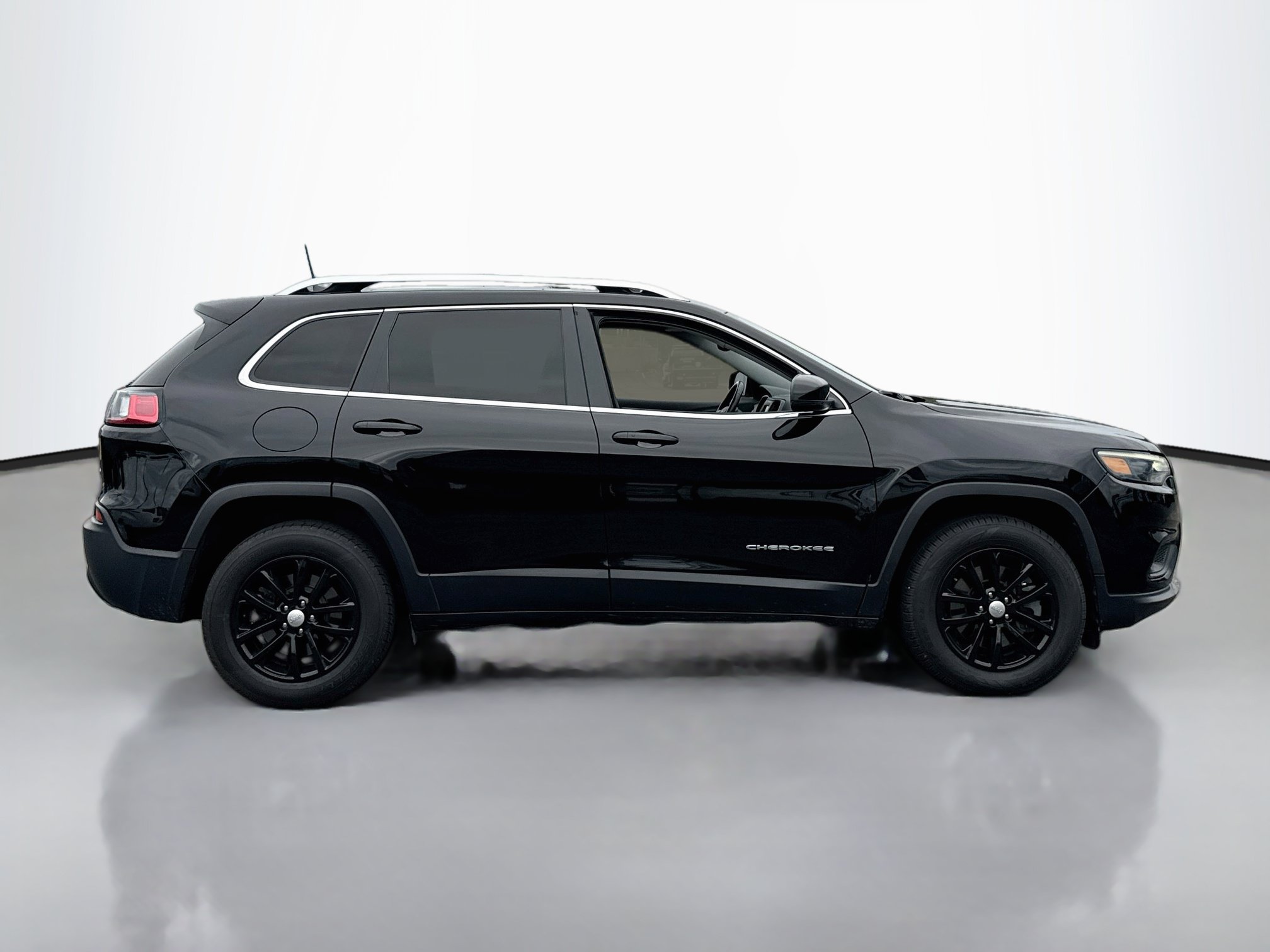 Used 2021 Jeep Cherokee Latitude Lux w/ Sun & Sound Group AWD/4WD image 8
