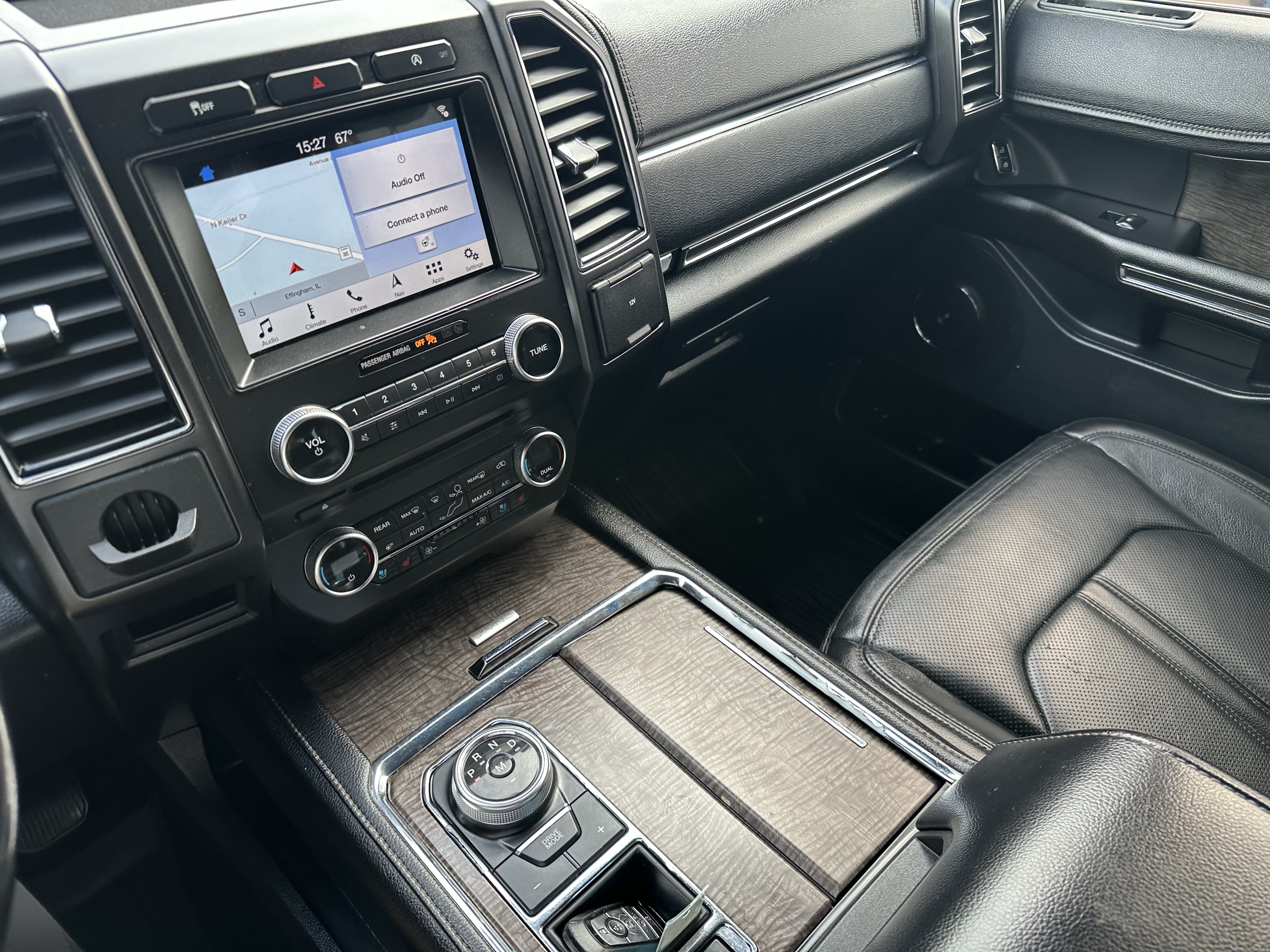 Used 2018 Ford Expedition Max Limited RWD image 16