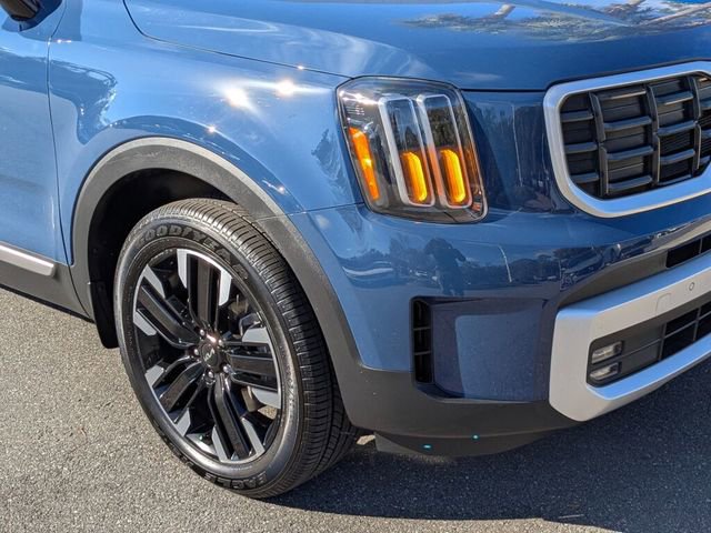 Used 2024 Kia Telluride SX w/ Towing Package image 2