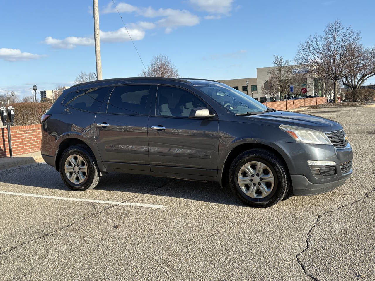 Used 2014 Chevrolet Traverse LS image 5