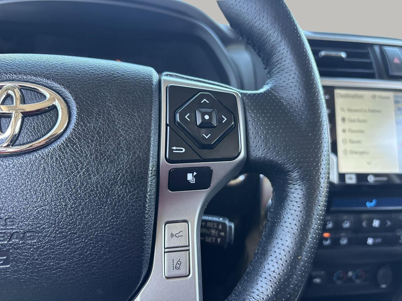 Used 2023 Toyota 4Runner Limited image 29