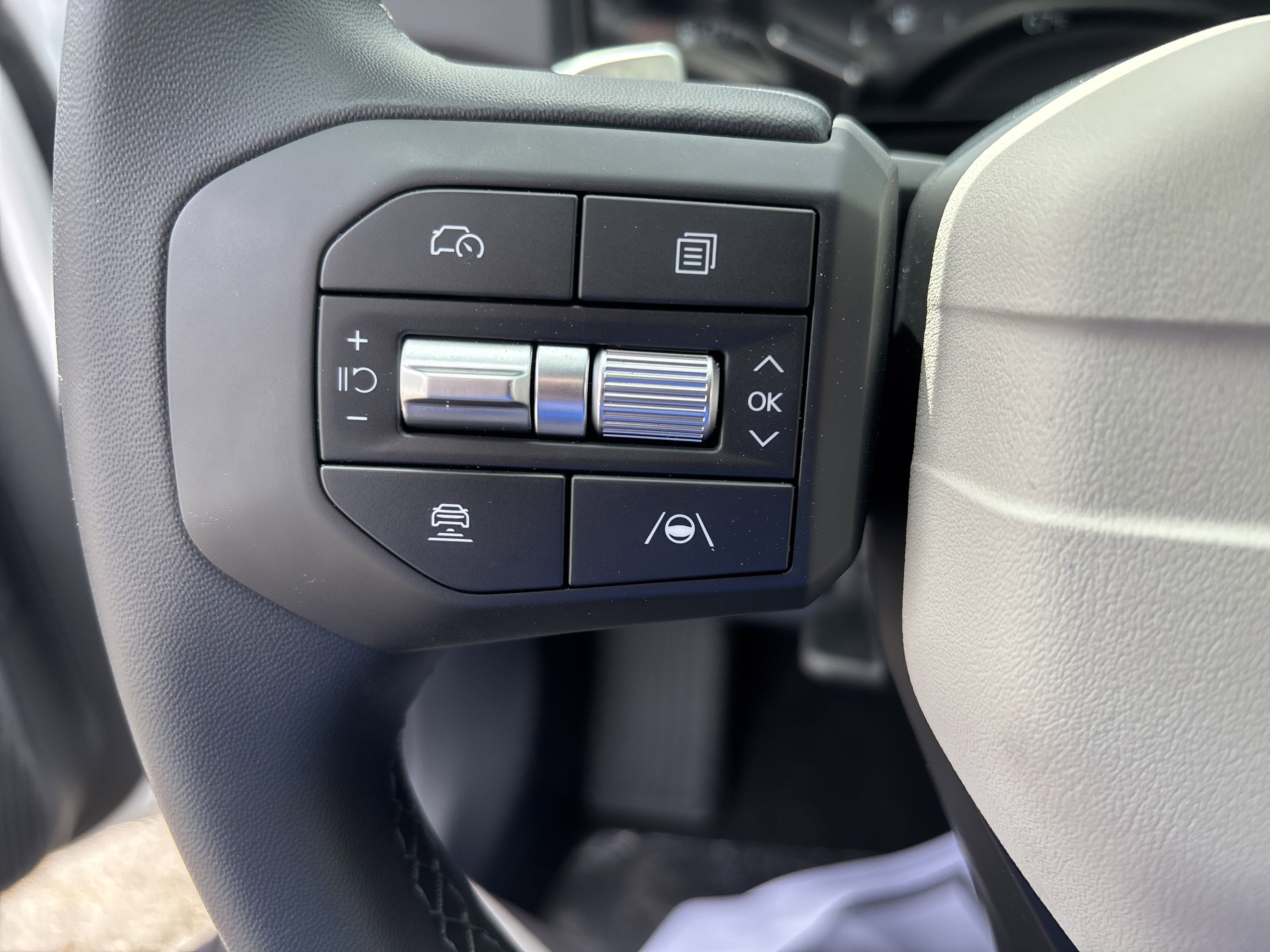 New 2025 Kia K4 GT-Line image 16