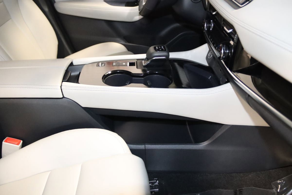 Used 2023 Nissan Rogue SL image 52