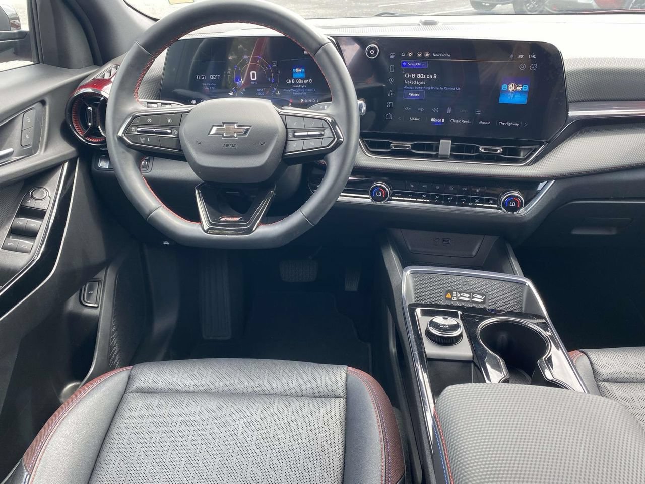 Used 2025 Chevrolet Equinox RS w/ Safety and Technology Package FWD image 10