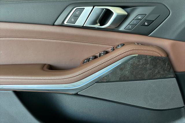 Used 2026 BMW X5 xDrive50e w/ Executive Package AWD/4WD image 10