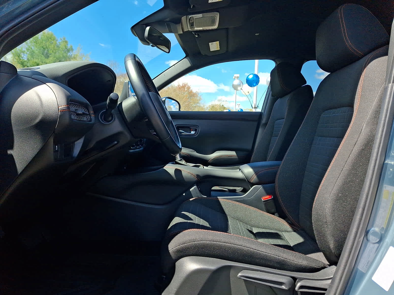 Certified 2025 Honda HR-V Sport image 15
