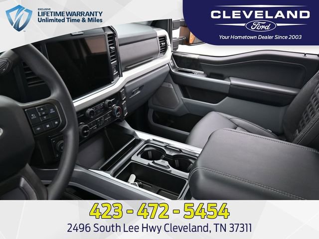 New 2025 Ford F250 XLT w/ Black Appearance Package image 23