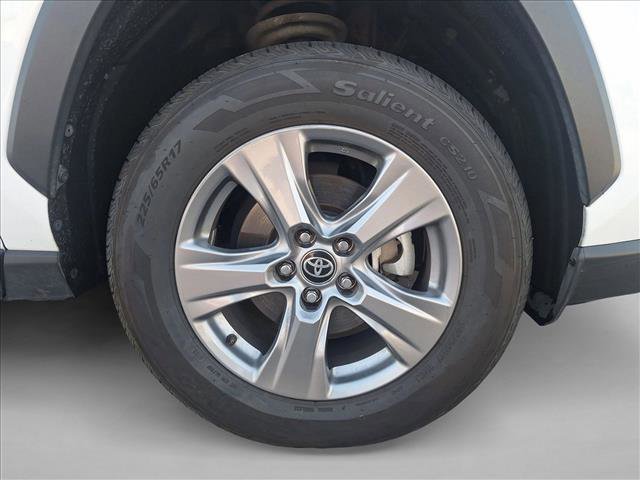 Used 2024 Toyota RAV4 XLE image 21