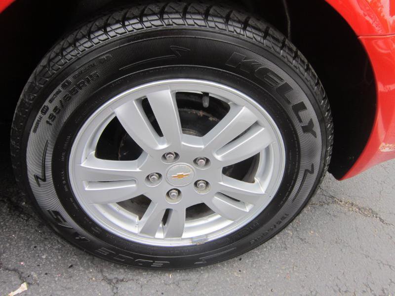 Used 2012 Chevrolet Sonic LS FWD image 11