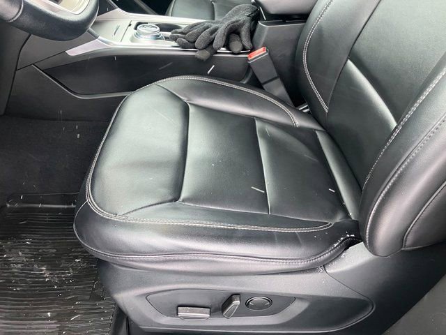 Used 2023 Ford Explorer XLT w/ Equipment Group 202A image 13