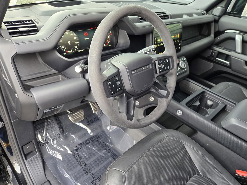 Certified 2024 Land Rover Defender 110 V8 image 18