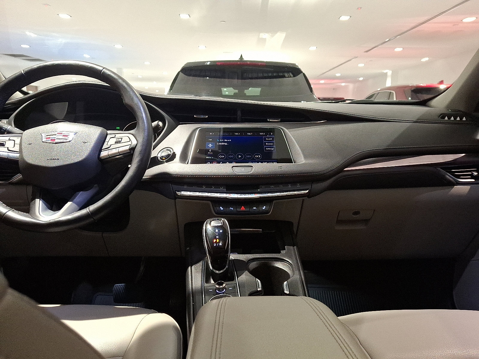 Used 2021 Cadillac XT4 Luxury w/ Cold Weather Package image 16