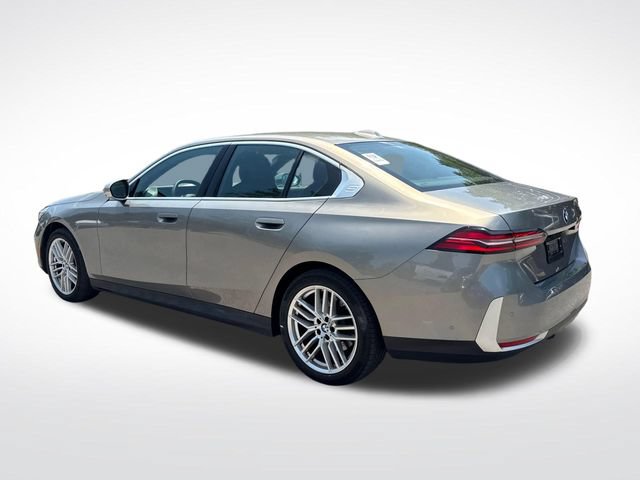 Used 2024 BMW 530i RWD image 3
