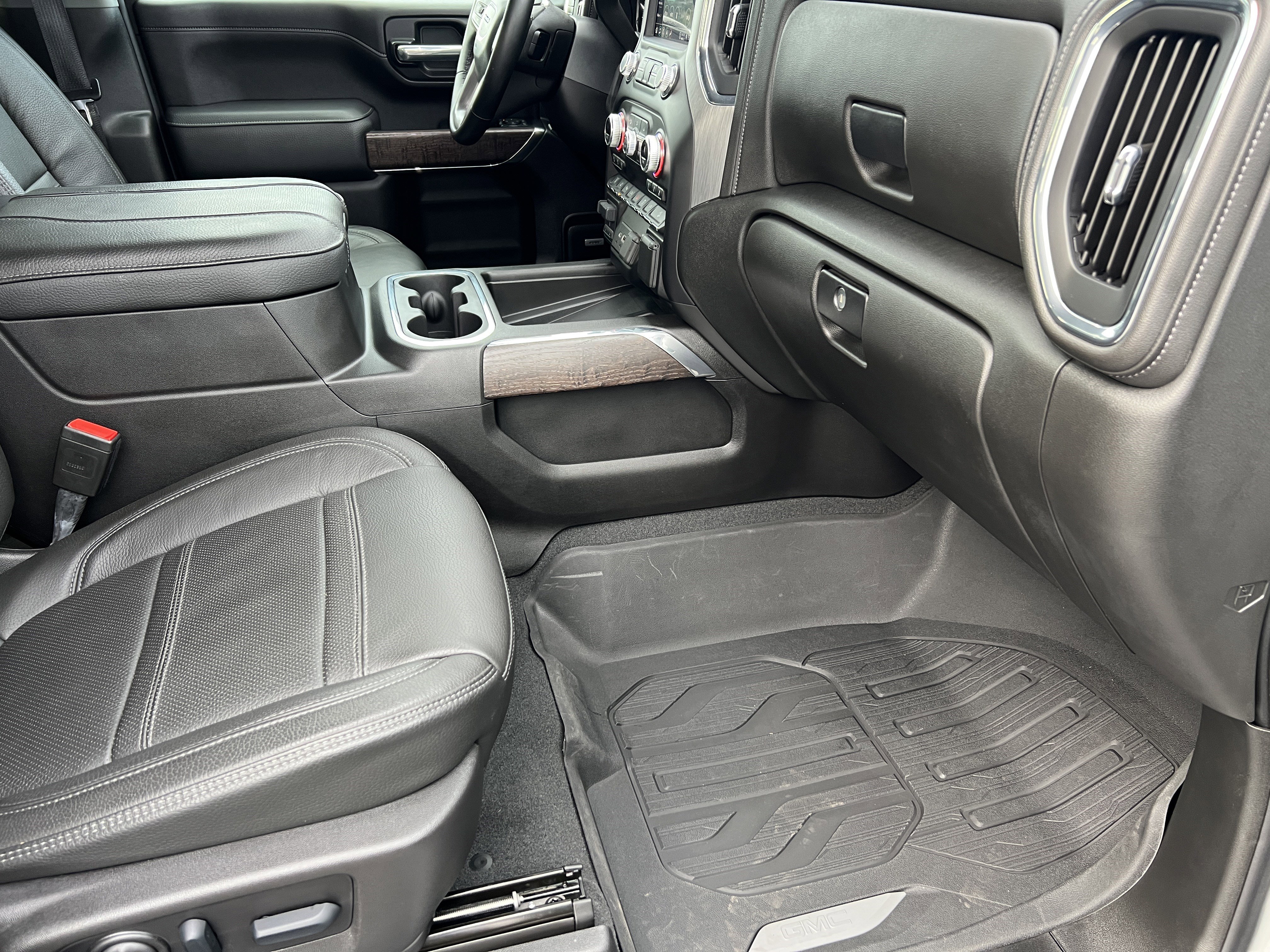 Used 2023 GMC Sierra 3500 Denali w/ Denali Ultimate Package image 23