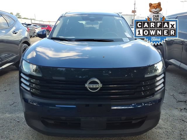 Used 2025 Nissan Kicks SV w/ SV Premium Package FWD image 3