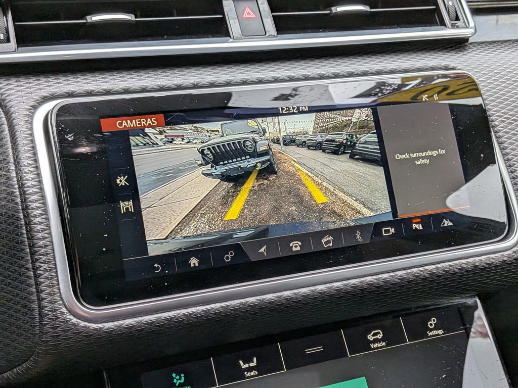 Used 2020 Land Rover Range Rover Velar R-Dynamic S AWD/4WD image 21