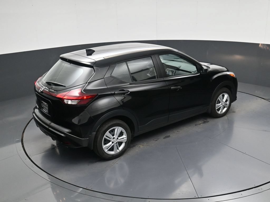 Certified 2025 Nissan Kicks Play S FWD image 33