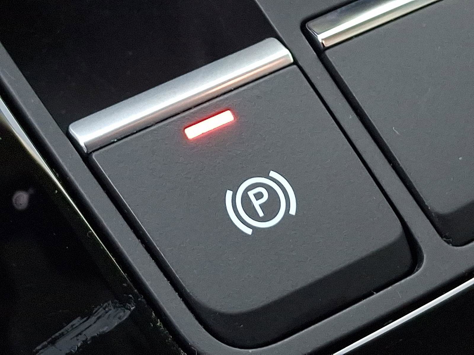 Used 2023 Audi Q5 2.0T Premium w/ Convenience Package image 23