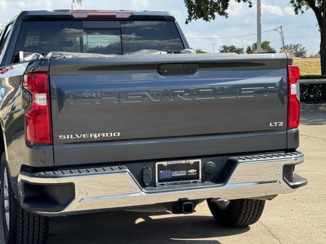 Used 2020 Chevrolet Silverado 1500 LTZ w/ LTZ Plus Package AWD/4WD image 8
