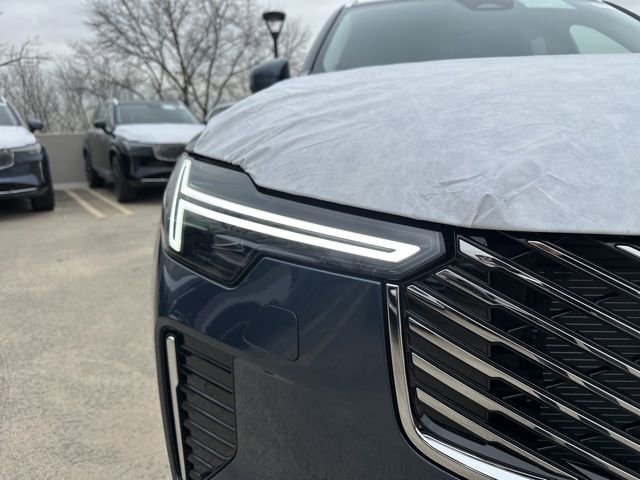 New 2026 Volvo XC90 T8 Plus w/ Protection Package Premier image 10