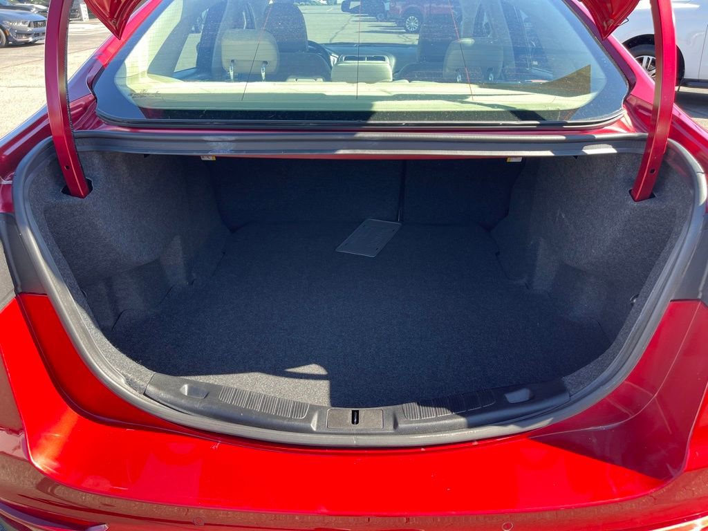 Used 2020 Ford Fusion SE image 20