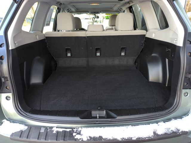 Used 2017 Subaru Forester 2.5i Premium w/ All-Weather Package image 28