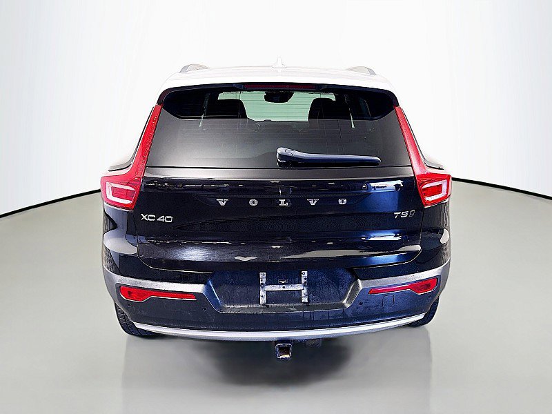 Used 2019 Volvo XC40 T5 Momentum image 6