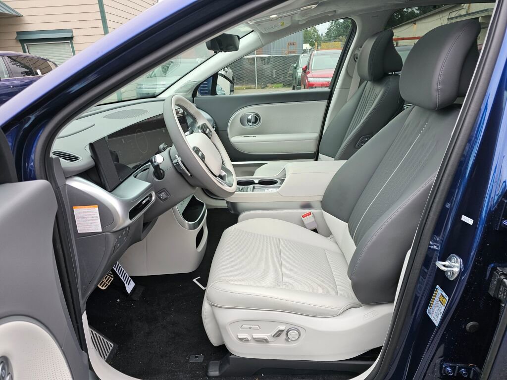 New 2026 Hyundai Ioniq 9 Calligraphy image 18