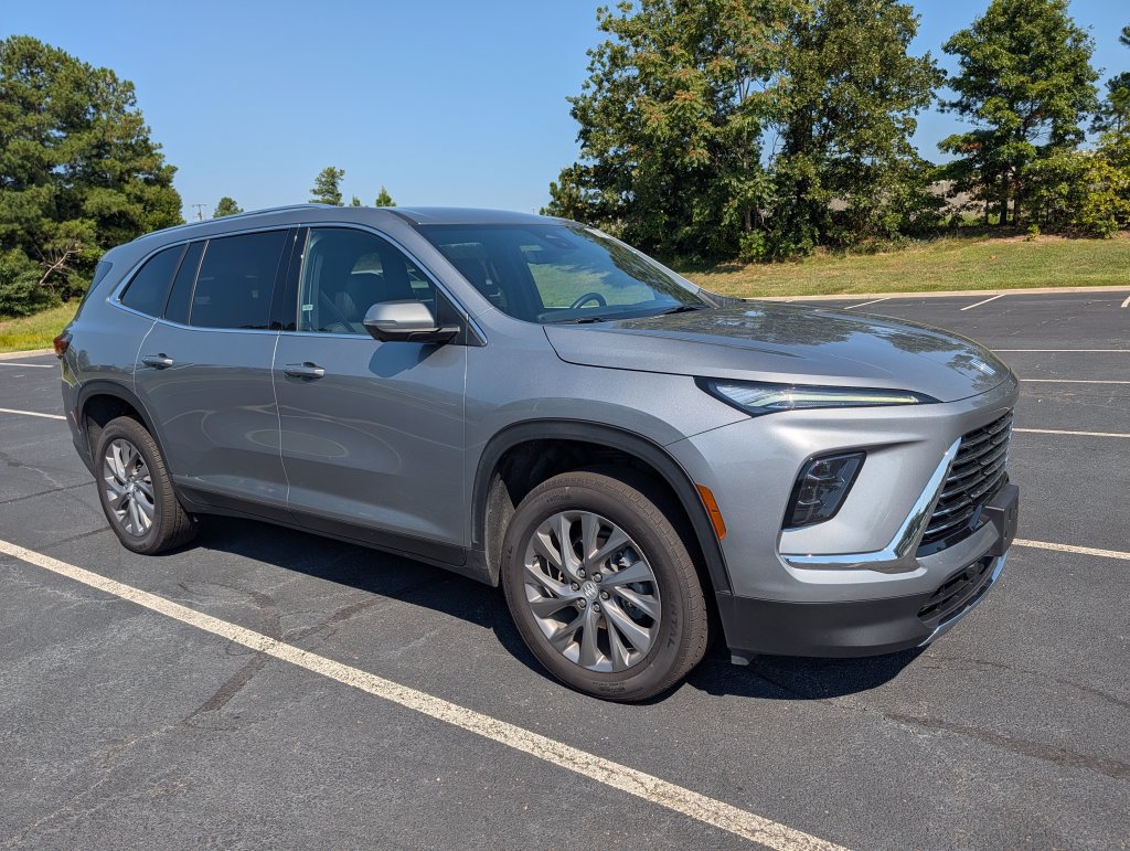 Used 2026 Buick Enclave Preferred w/ Power Package