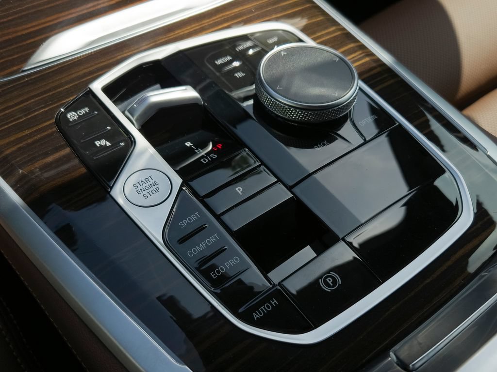 New 2026 BMW X5 sDrive40i w/ Premium Package RWD image 10