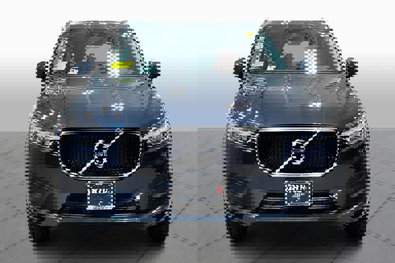 Used 2019 Volvo XC60 T6 Momentum w/ Premium Package image 3