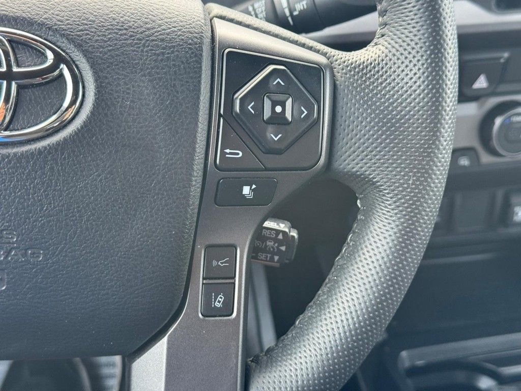 Used 2023 Toyota Tacoma TRD Off-Road AWD/4WD image 20