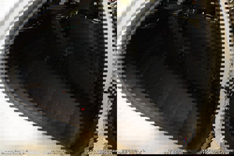 Used 2023 BMW 530e w/ M Sport Package image 20